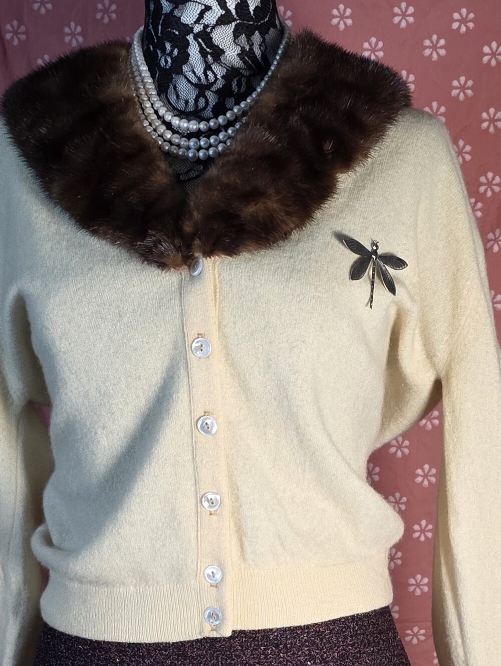 Vintage Dalton Cashmere Cardigan Detachable Mink Collar Cream S/M